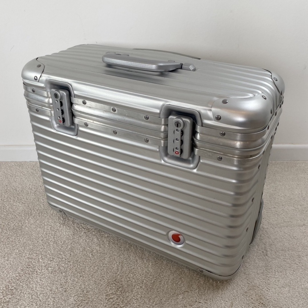 RIMOWA - RIMOWA × Vodafone Topas PILOT Trolley 2輪の通販 by RIMOWA
