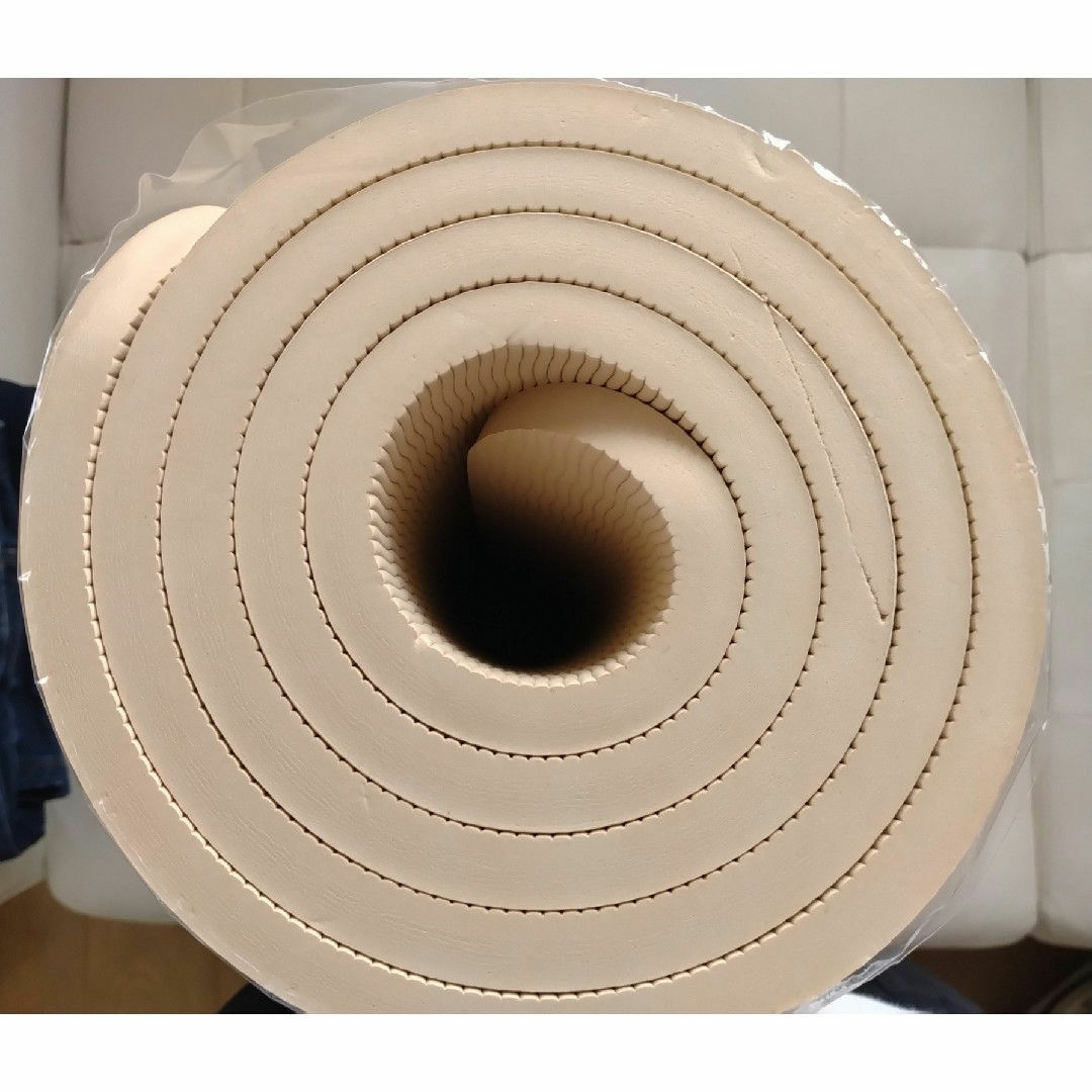 shiro ヨガマット 送料込 SHIRO GOLDステージ限定アイテム「ヨガマット