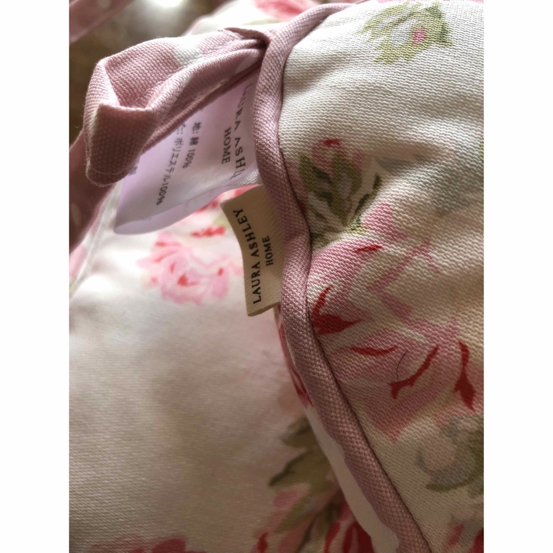LAURA ASHLEY - 『専用』LAURA ASHLEYシートクッション(未使用品)2枚