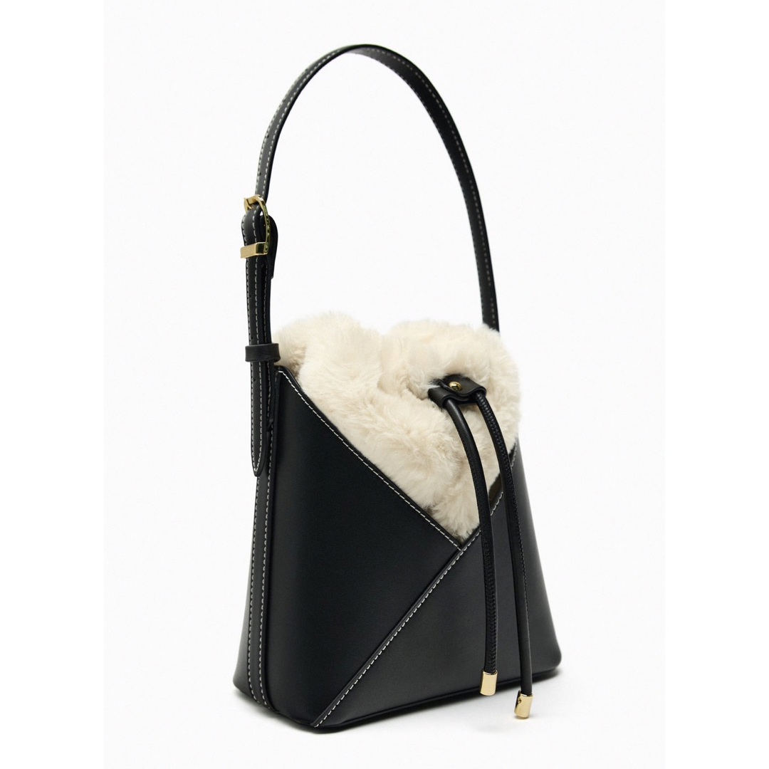 ZARA - 新品未使用 ZARA フェイクファー 2WAY ショルダーバッグの通販