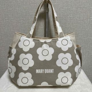 MARY QUANT ボディバッグ グレー ベージュ デイジー 柄 MARY QUANT