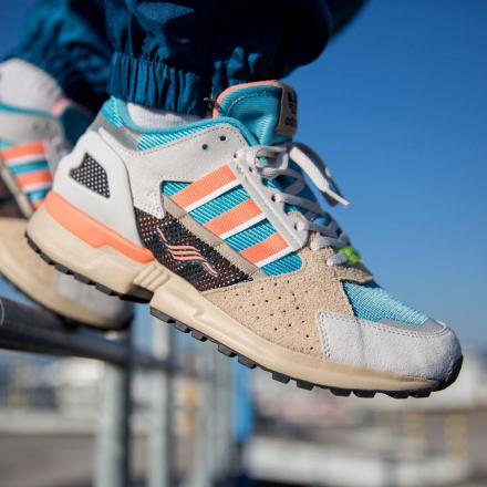 国内2月23日発売予定】アディダス コンソーシアム ZX10000C ブルー