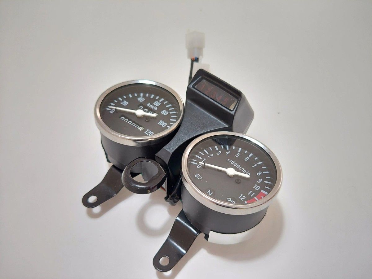 ウェビックガレージセール | 新品 GN125 スピードメーター & タコ