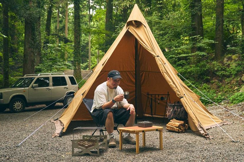 キャンプで写真映えを狙うなら「ワンポールテント」がもってこい