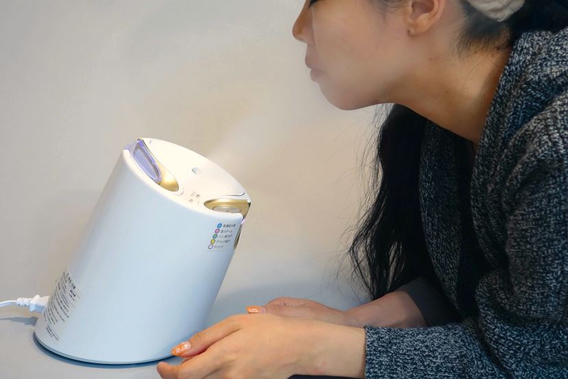 飲む水素水”も作れる！ ヤーマン美容器「ピュア水素水スチーマー」を