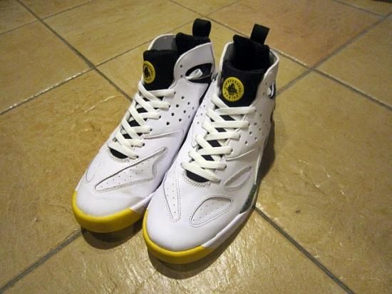 NIKE AIR TECH CHALLENGE HUARACHE White×Yellow - Laid back(レイド