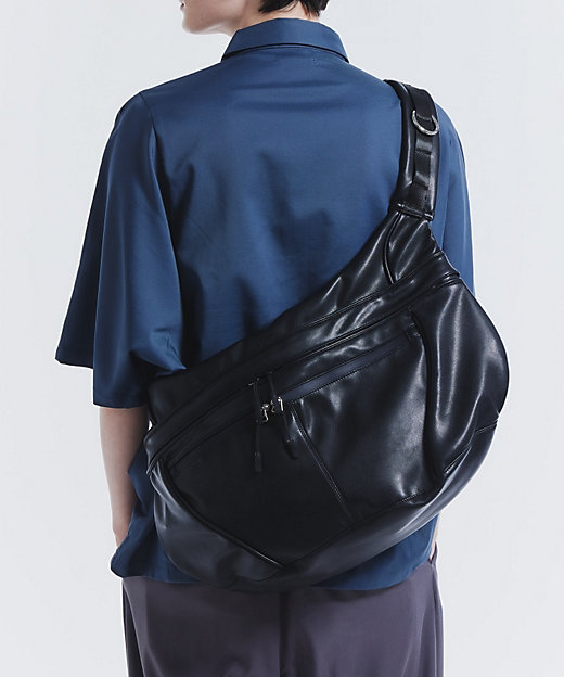 ラウンドビッグショルダーバッグ（2002322029） | tk. TAKEO