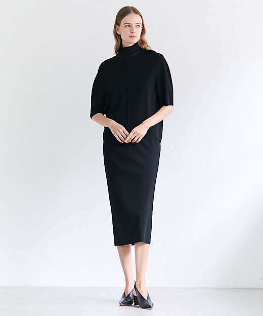 LAURA ／ ドライタッチ ストレッチショートスリーブニット