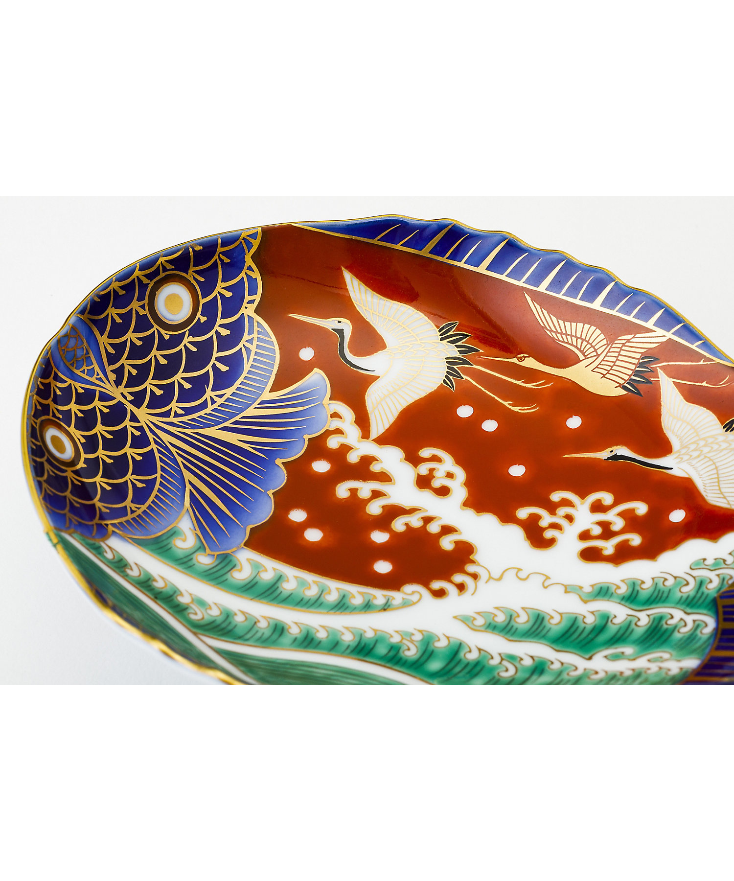 染錦手波鶴紋 魚型皿 小 | 深川製磁/フカガワセイジ | 三越伊勢丹