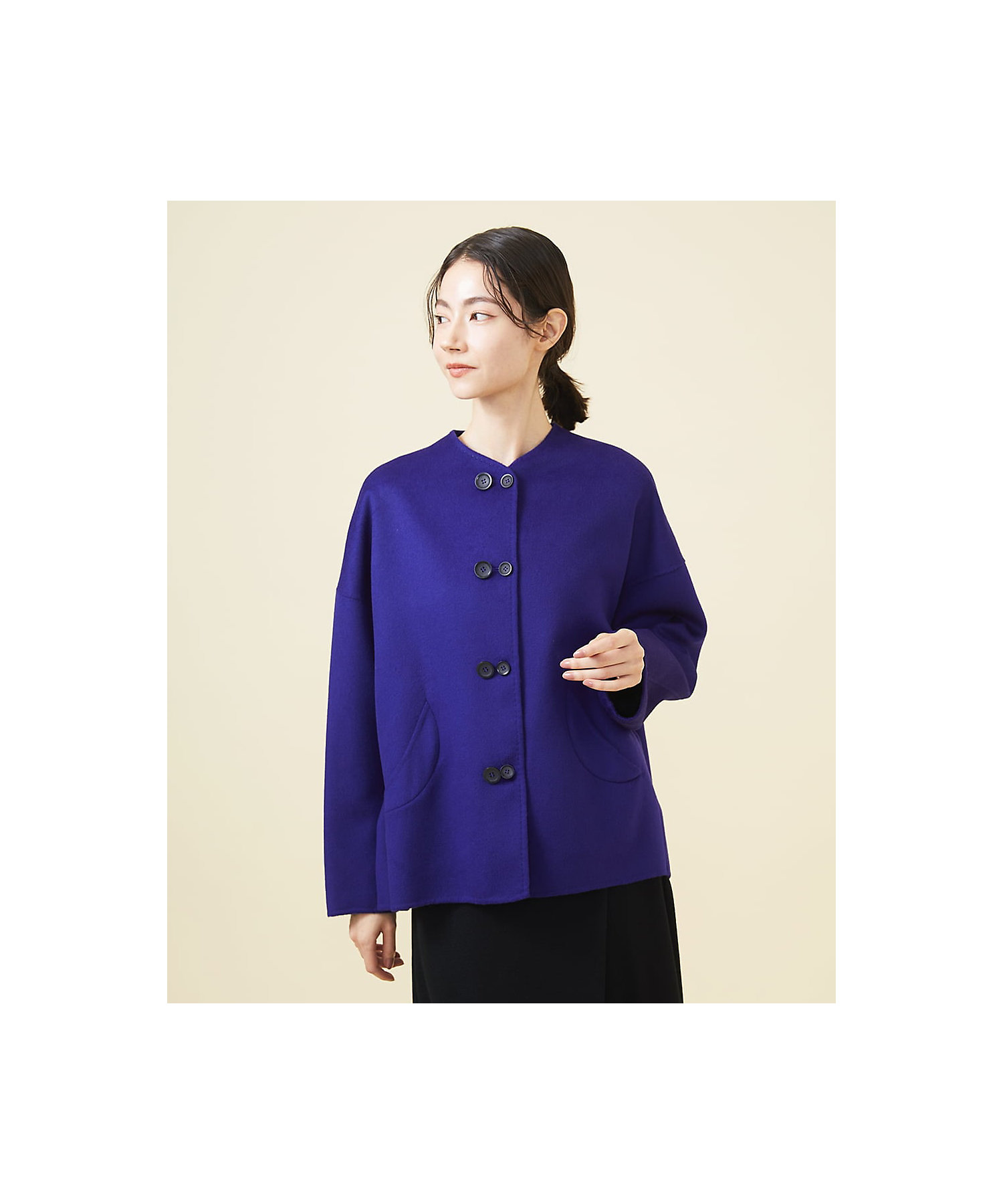 WINTER BLUE】ダブルボタンショートリバーコート | Sybilla
