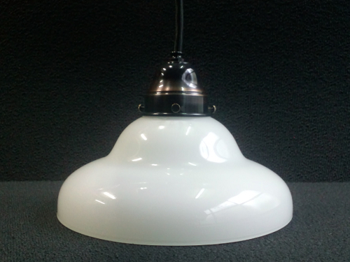 乳白硝子シェード | 趣のある古き良き時代の灯り 石垣商店