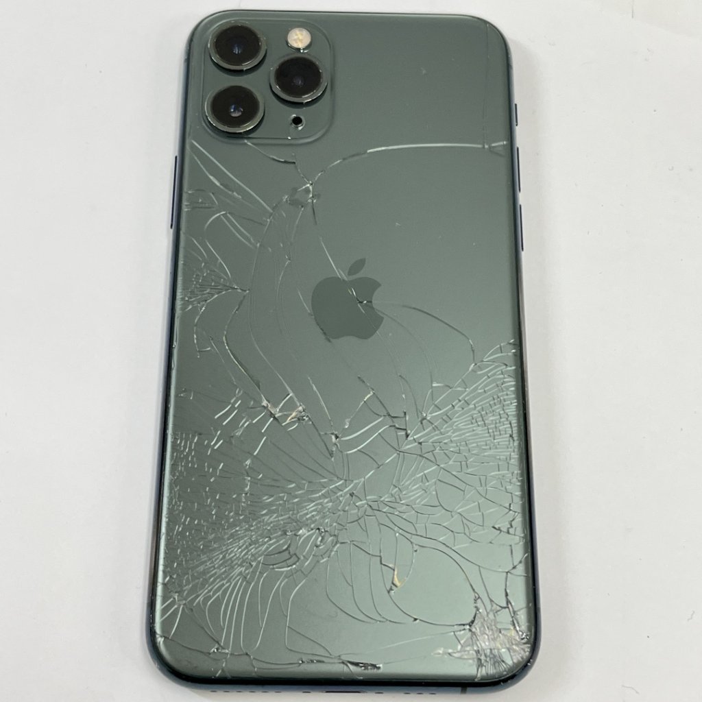 iPhone11Pro 背面パネル交換 | スマホ修理SHOP