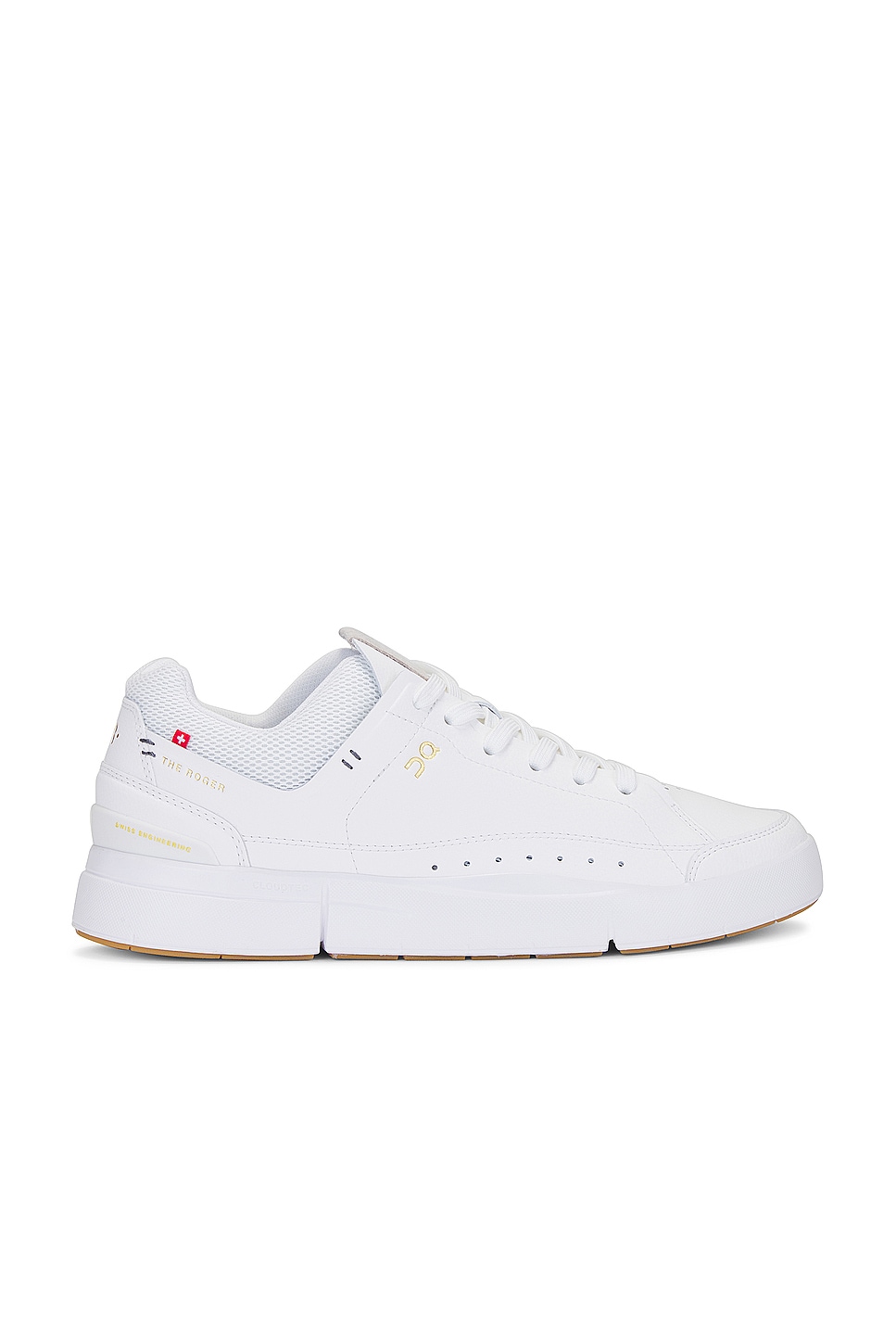 On The Roger Centre Court Sneaker in White & Gum | REVOLVE