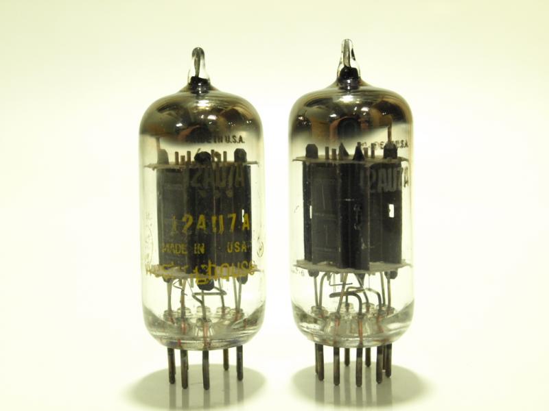 カメラのいわもと：真空管 12AU7、ECC82、同等管、類似管商品在庫一覧