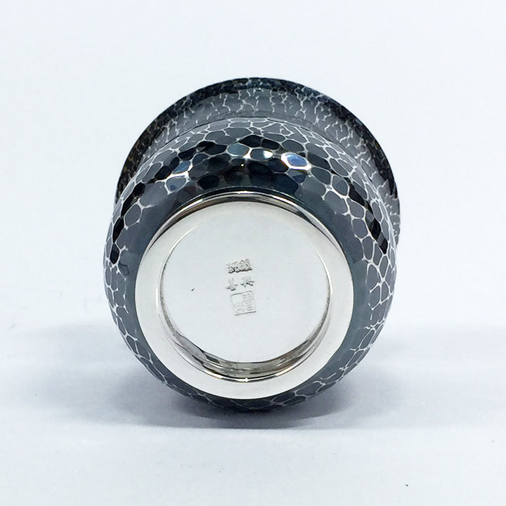 東京銀器 ぐい呑み | 純銀製 くびれ型 小 | 槌目模様 | 森