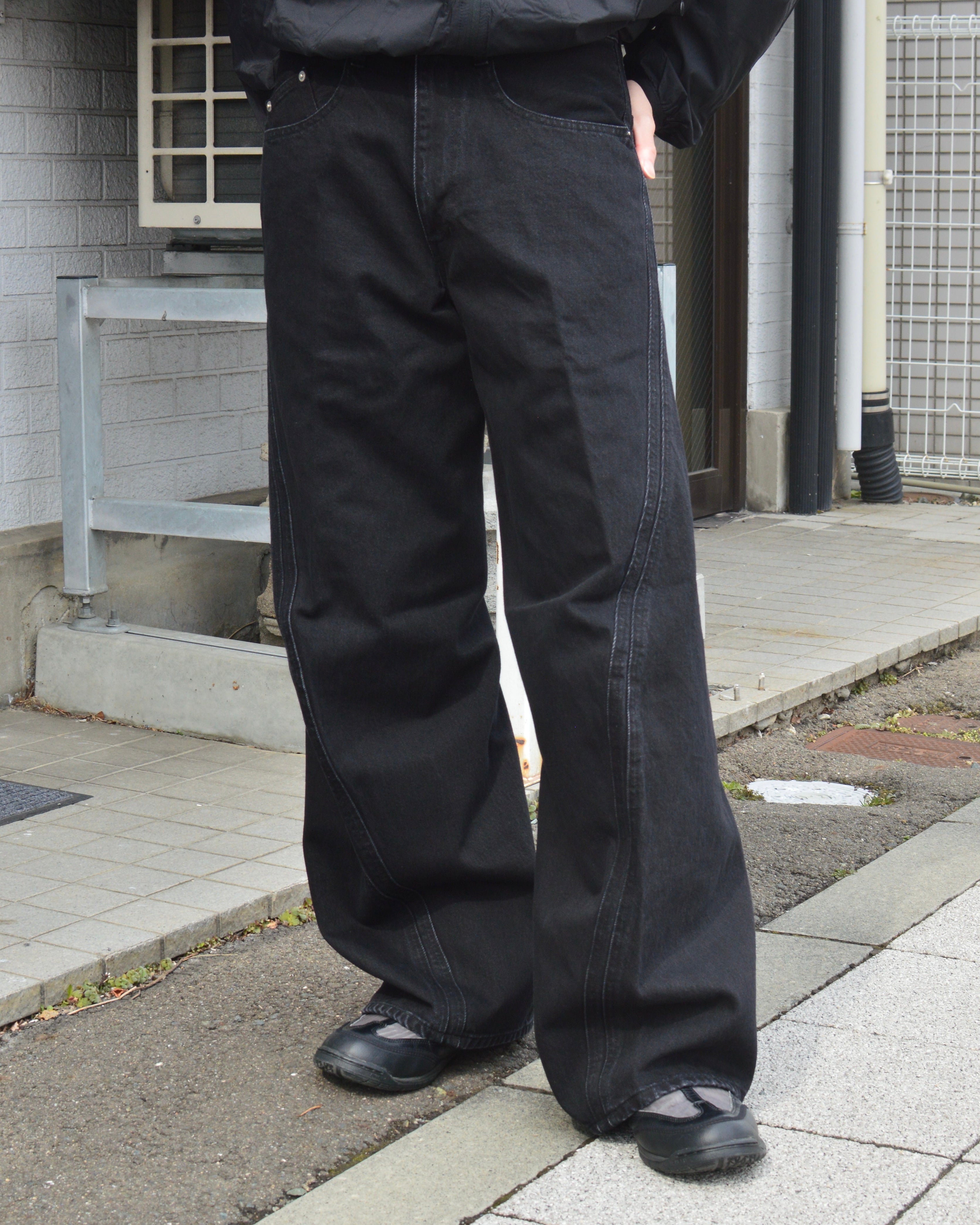 NVRFRGT / 3D TWISTED WIDE LEG JEANS – JIKAI