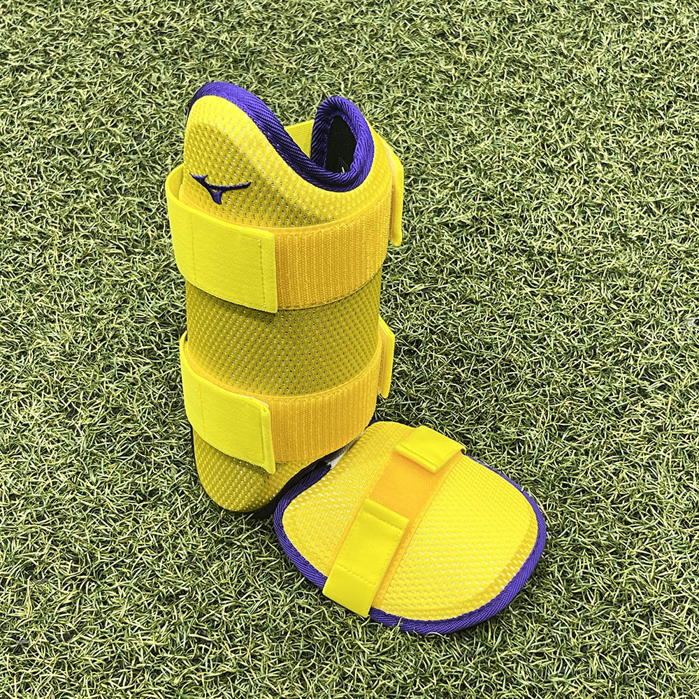 ミズノ直営限定／ミズノプロ】フットガード(左足／右打者用)ブランド