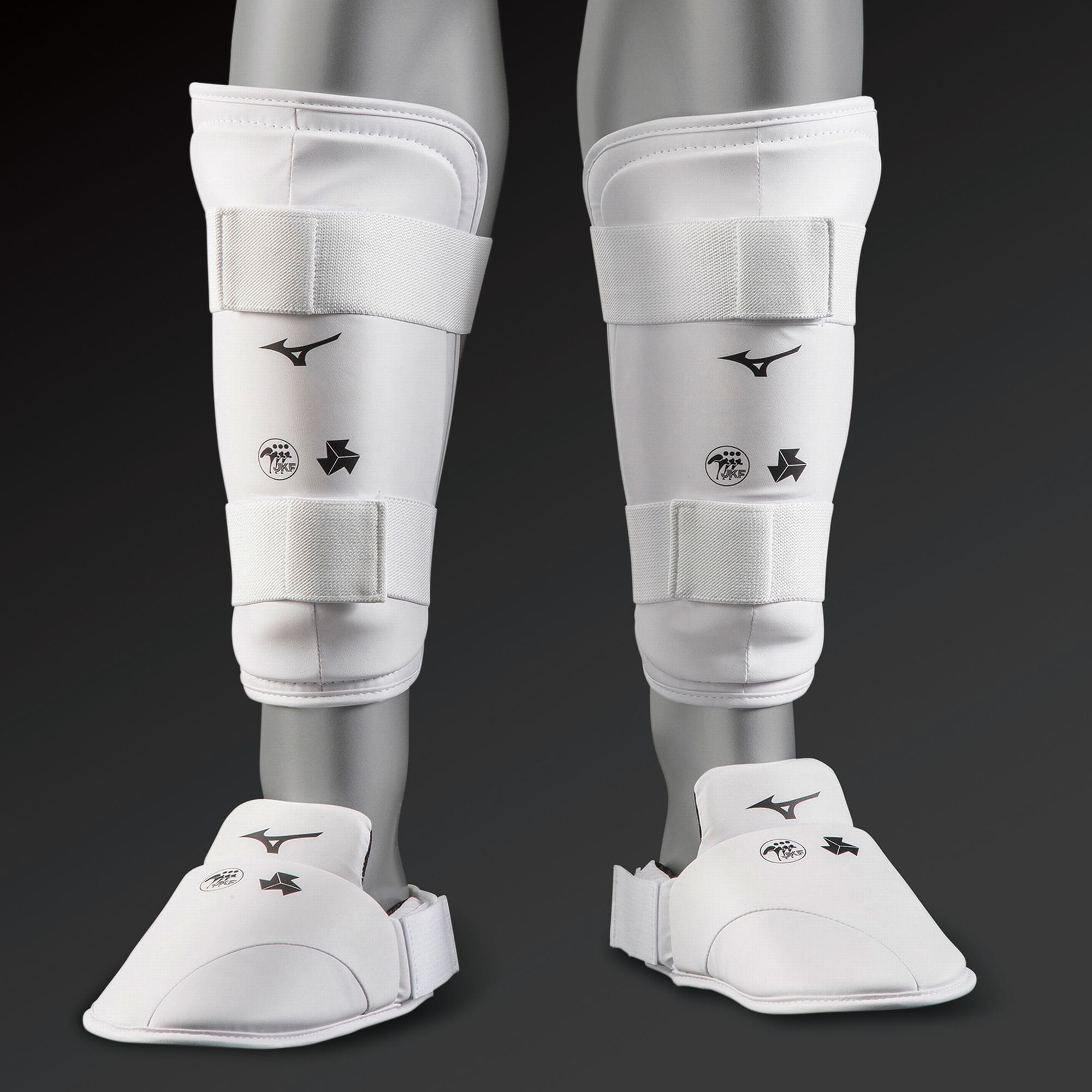 シンガード 全日本空手道連盟検定品（左右1組／空手）|23JHA251