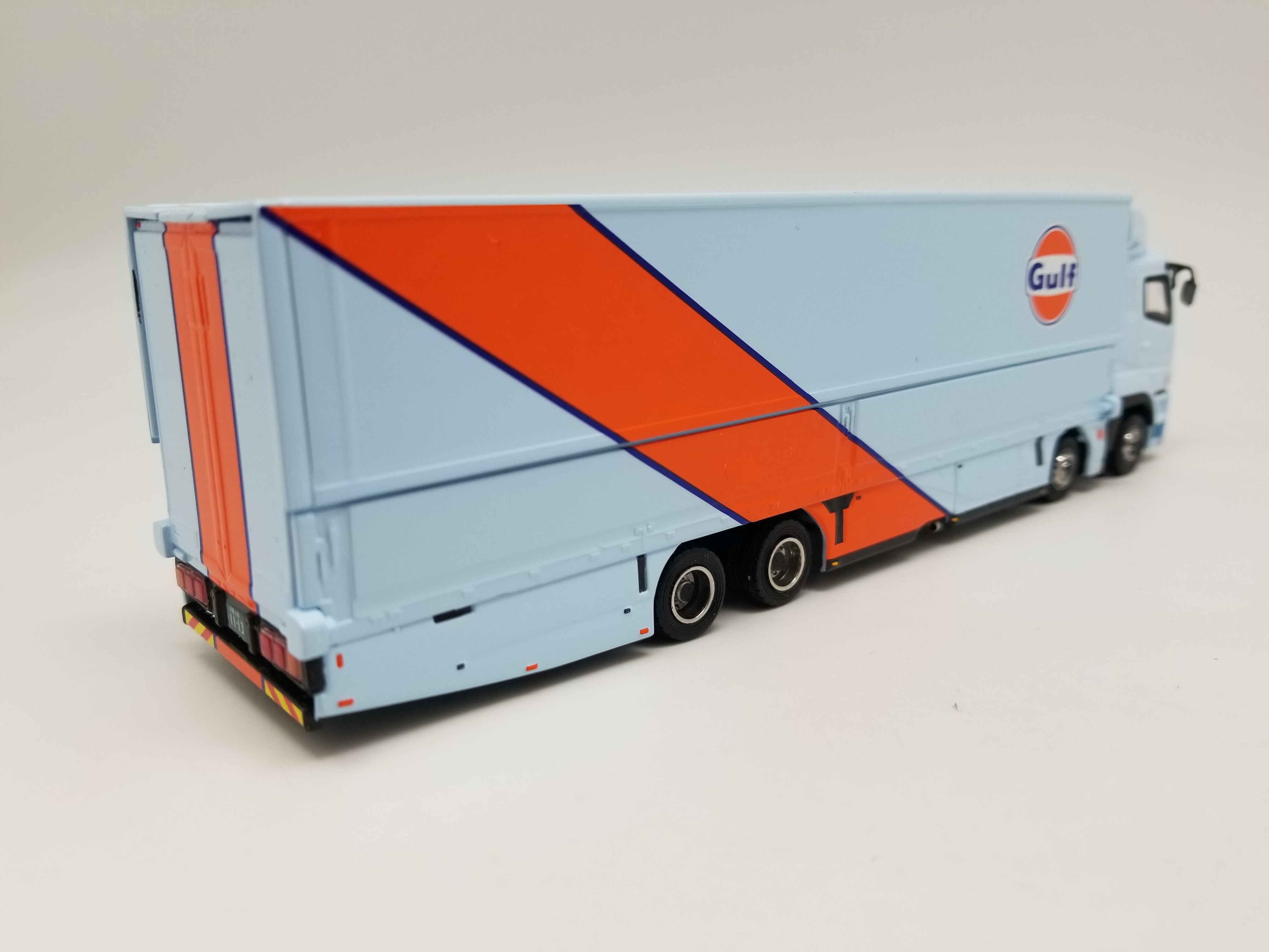 Tarmac Works - Mitsubishi Fuso Super Great - Gulf Racing 1:64