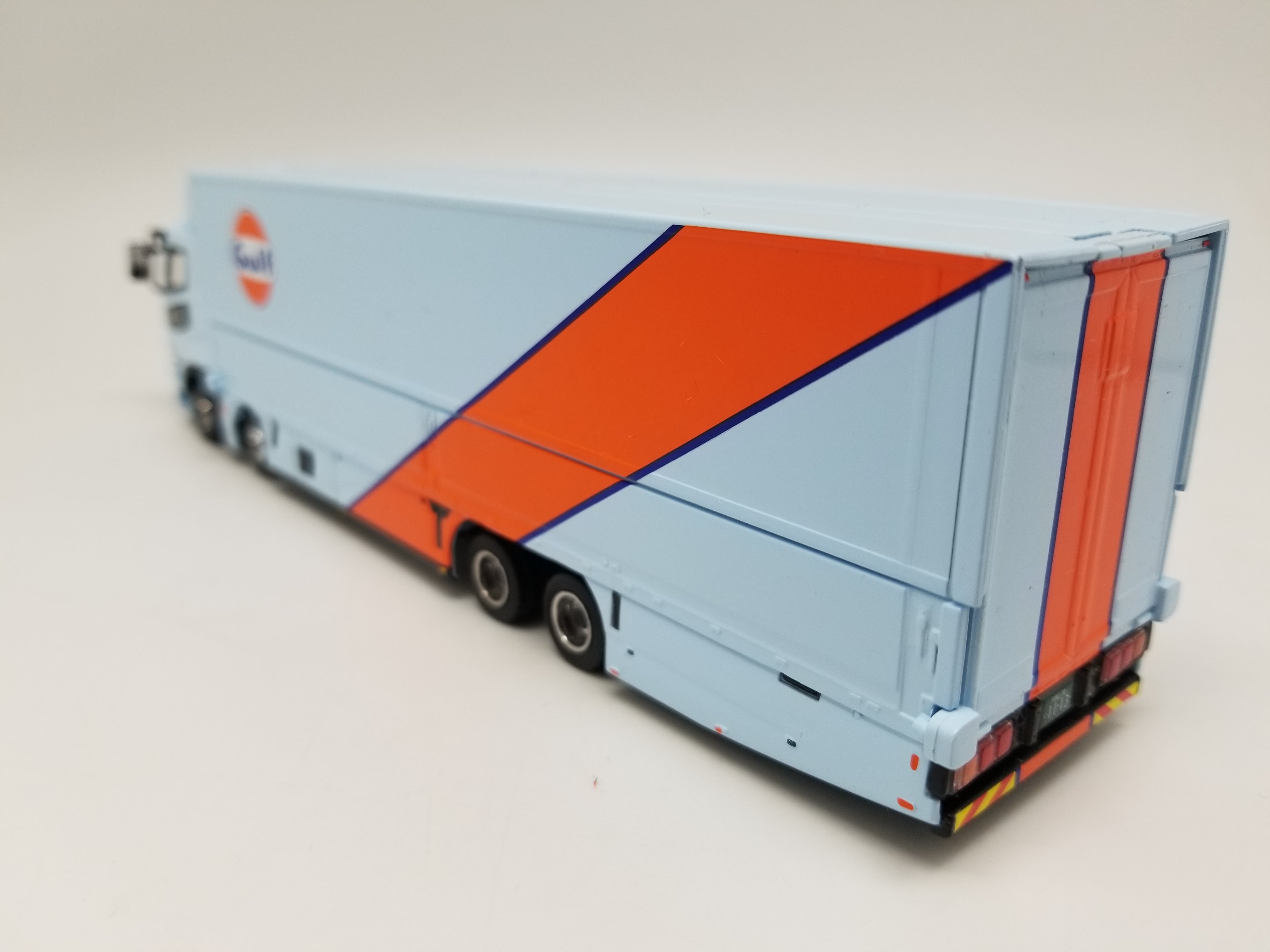 Tarmac Works - Mitsubishi Fuso Super Great - Gulf Racing 1:64