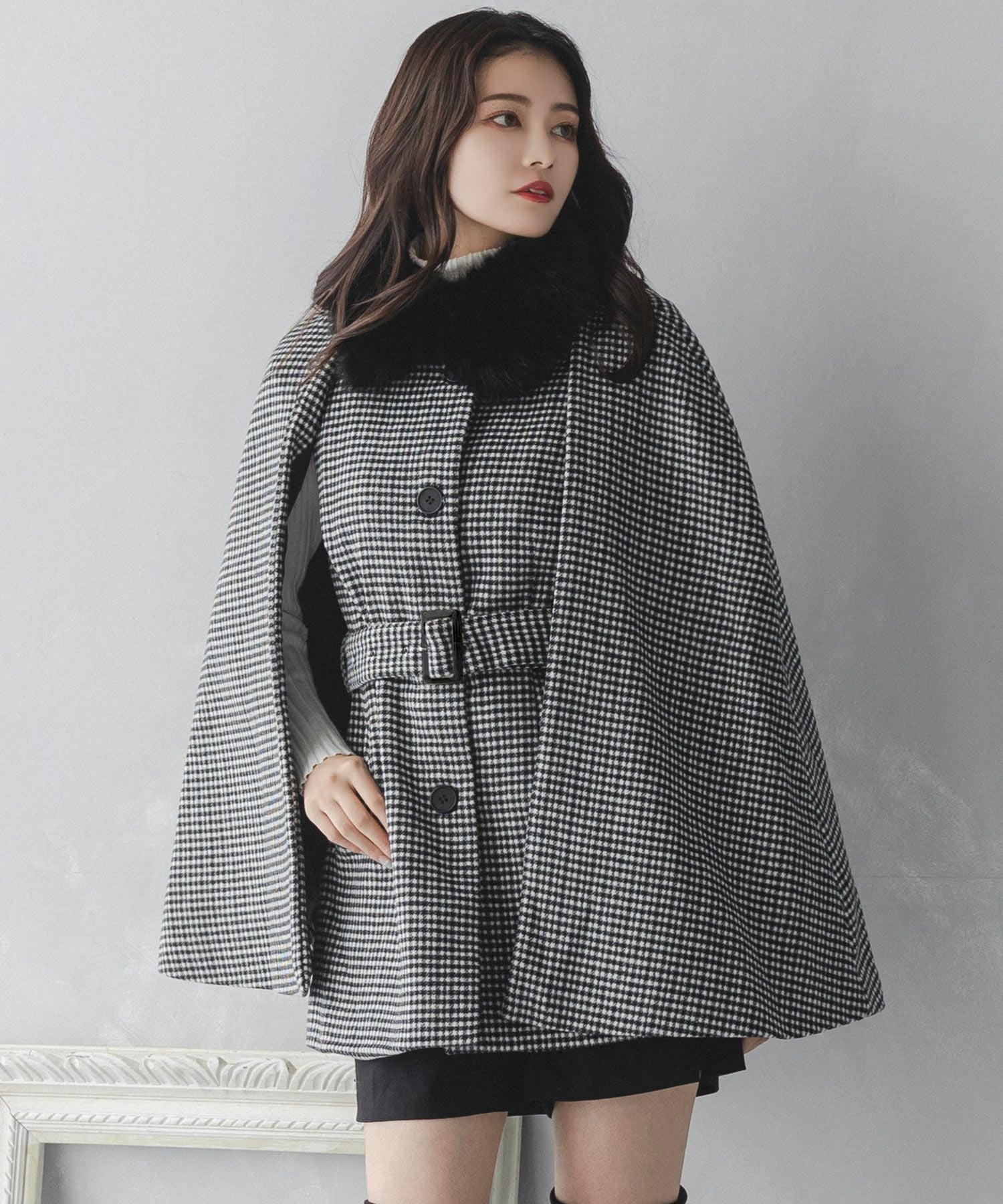 フェイクファー付きケープコート JB23575 | レディースファッション