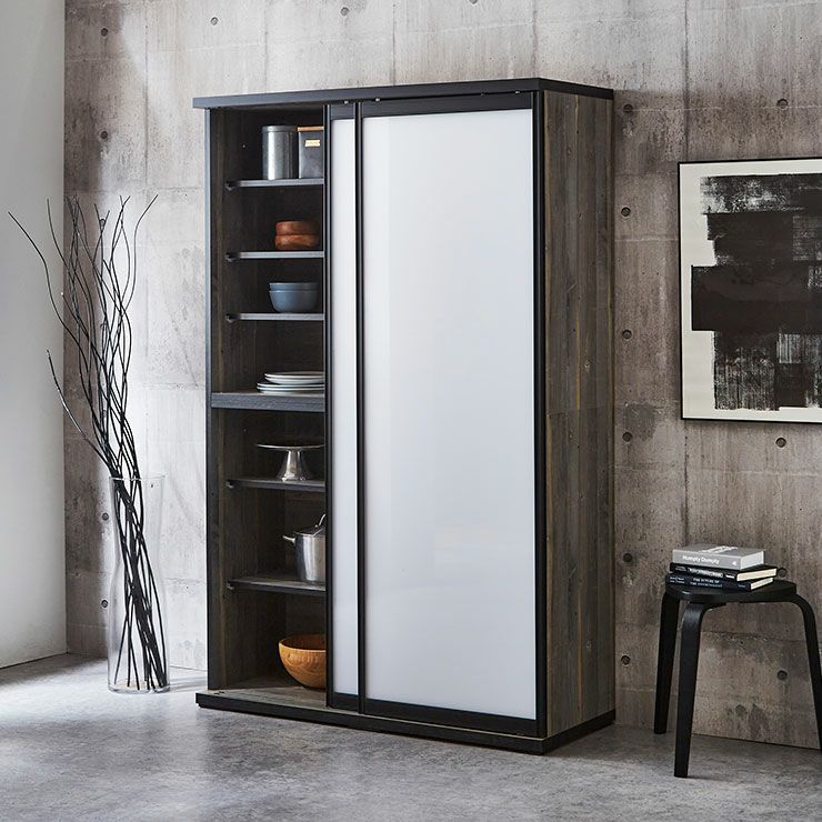 横スライド扉でキッチン導線もスムーズ 扉が選べる大容量引き戸食器棚