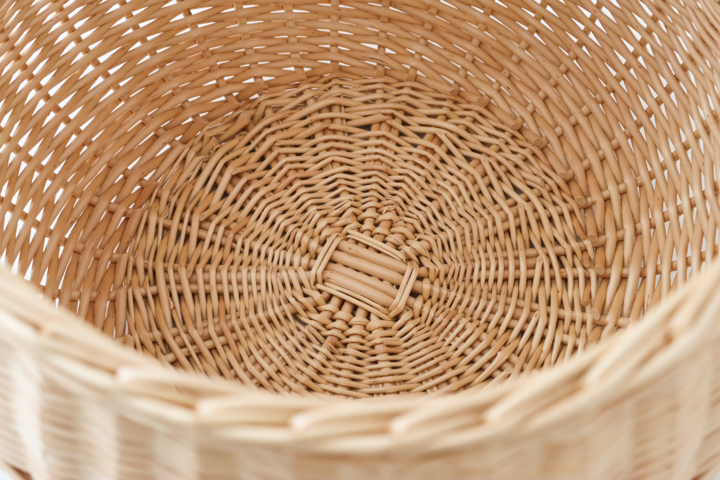 ラトビア ラウンドバスケット