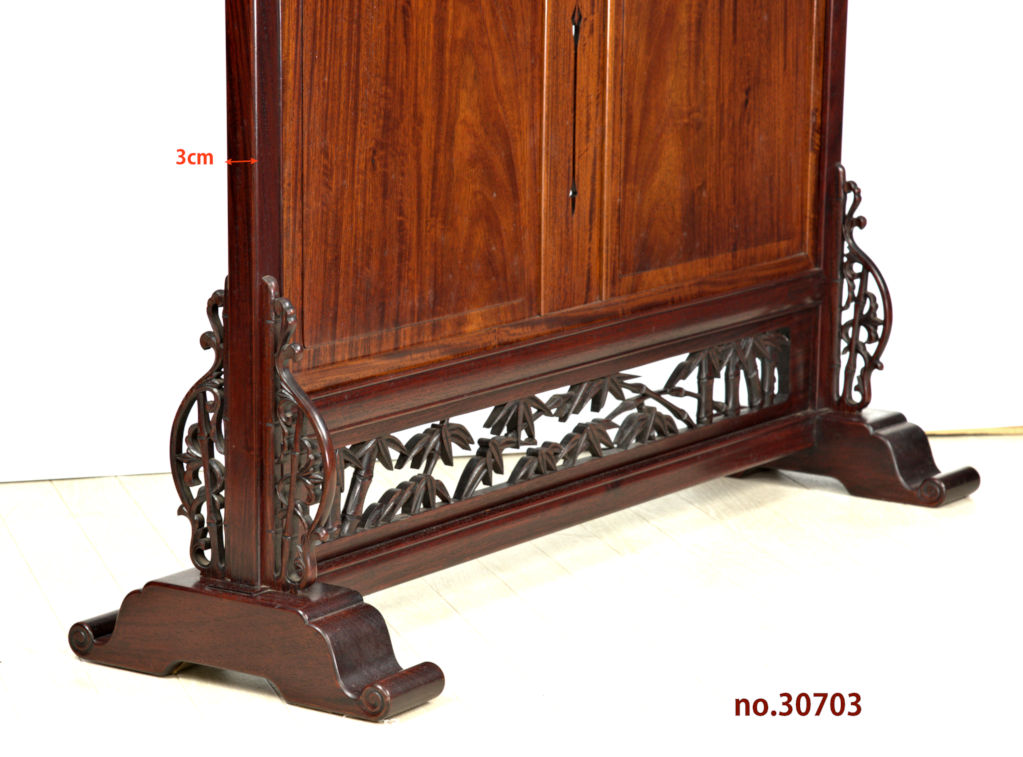 ギャラリー 衝立: 花梨 三原作 中共板 腰板竹透彫り 高さ91.5 大阪唐木