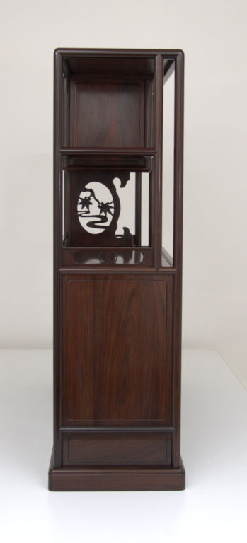 飾り棚: 紫檀隅丸4枚戸彫3.8尺棚 No.3001B / 唐木家具OSAKA