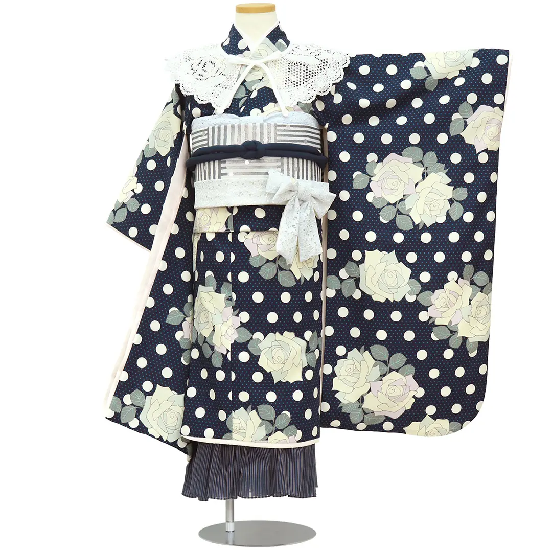シュセット》紺地に水玉と薔薇、レーススカート付きの着物／七五三・七