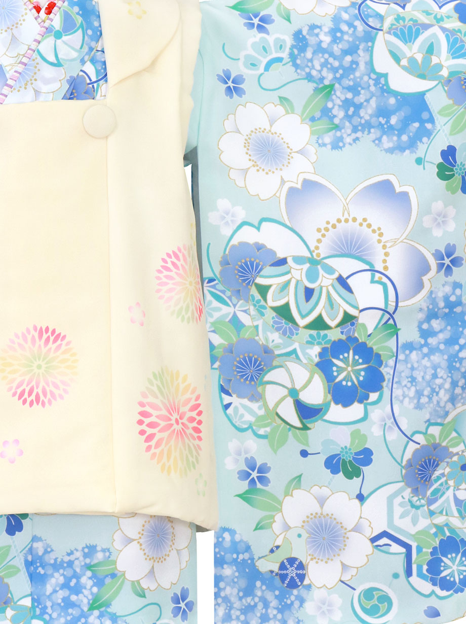KAGURA》 水色地に桜と鞠、アイボリーの被布コートセット ／七五三・三