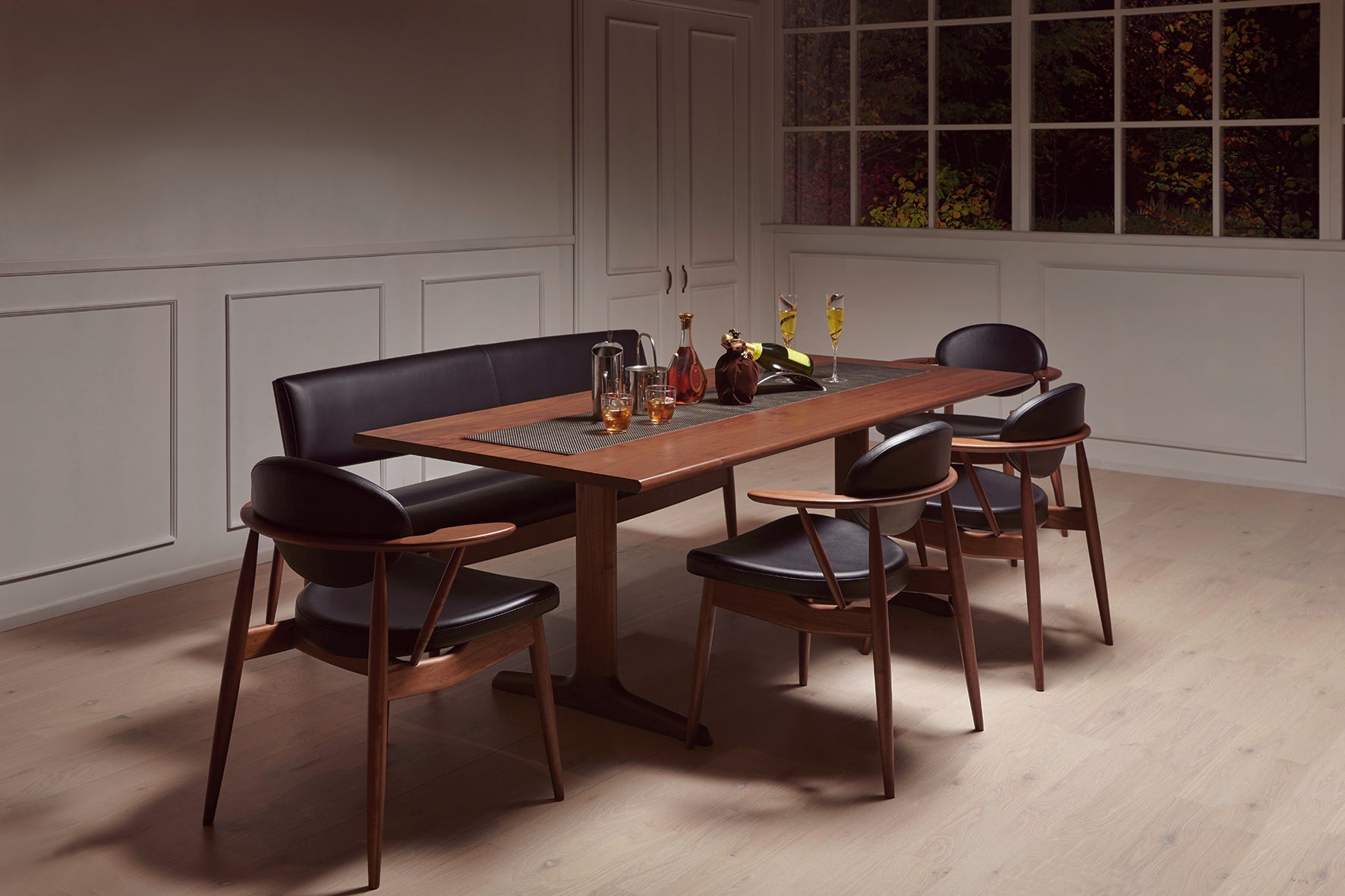 WILDERNESSダイニング① – 柏木工株式会社オンラインストア