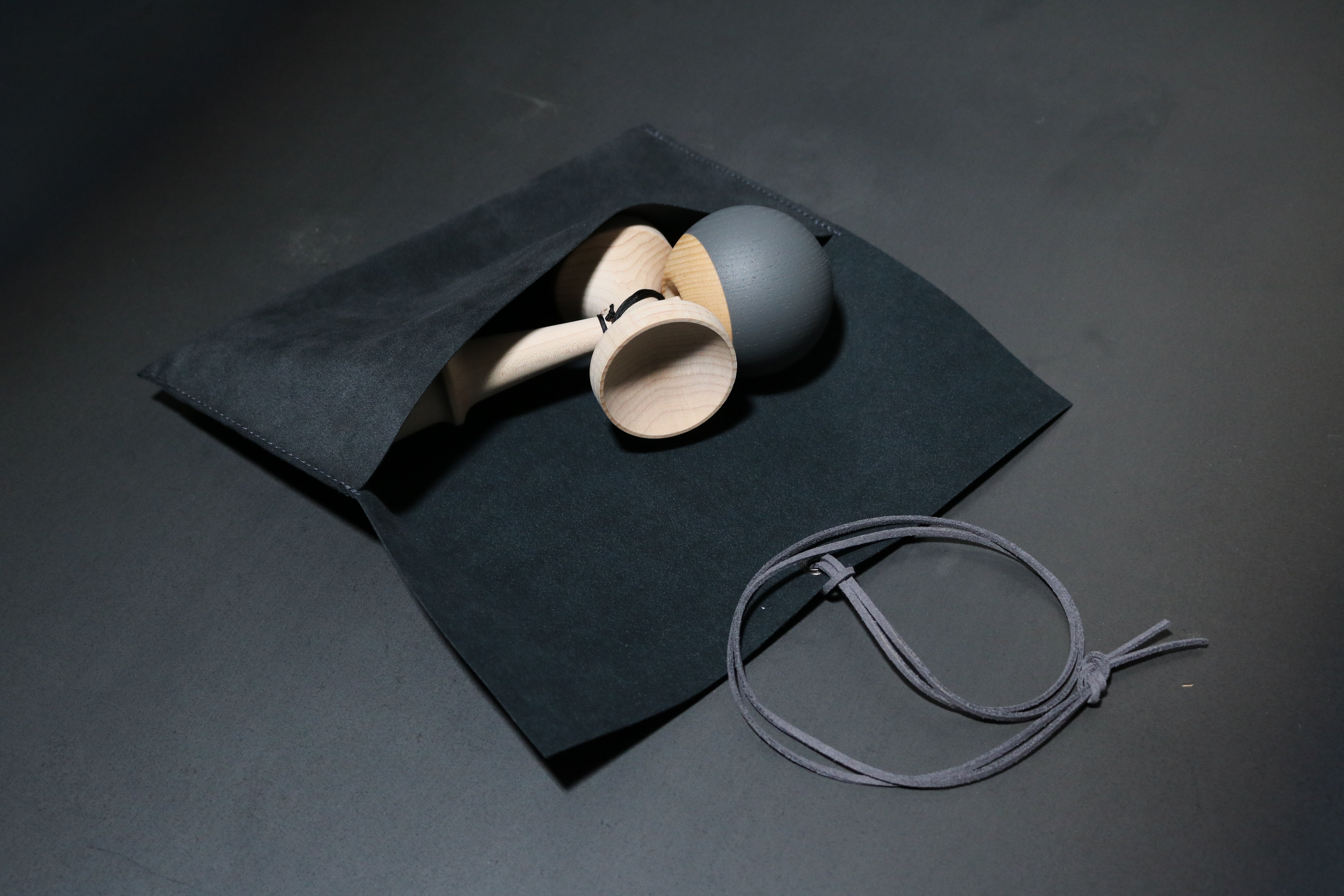 玉83けん83の奇跡けん玉MUGEN MUSOULEADチャコールグレー 玉83けん83の奇跡