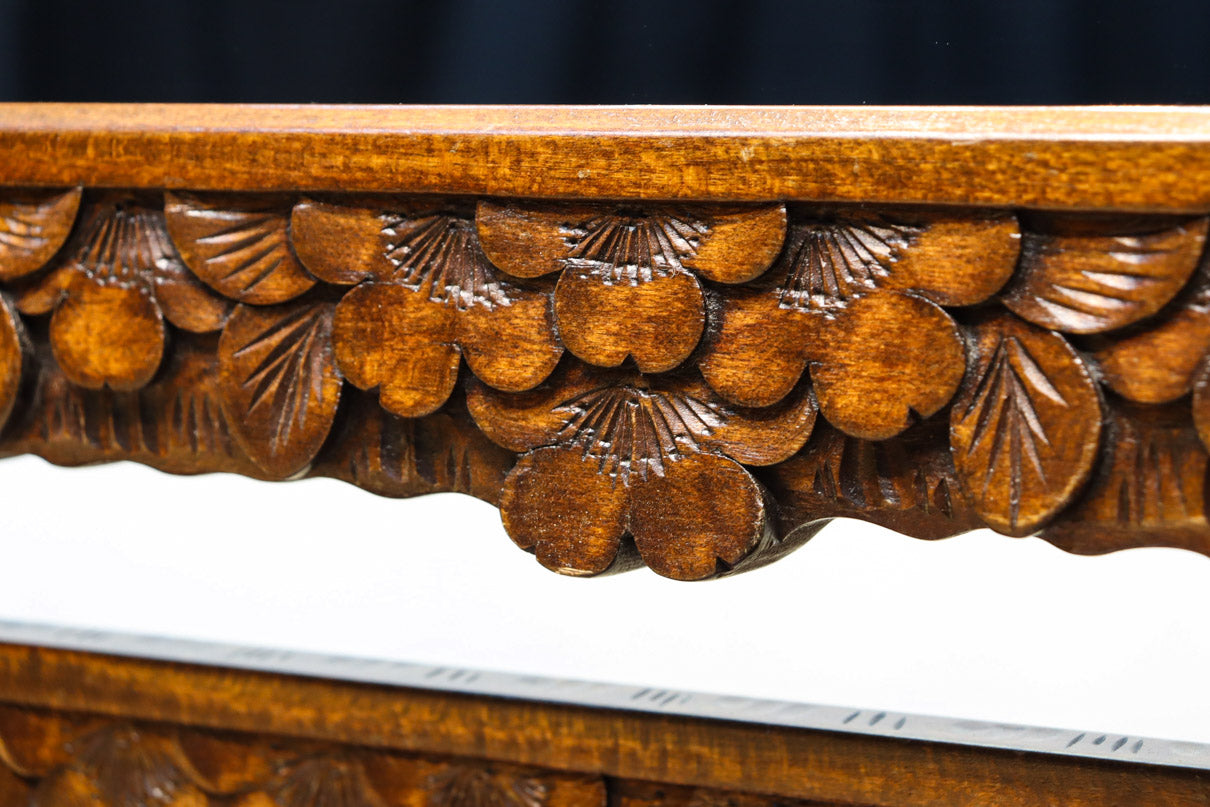 軽井沢彫りの上品な桜模様が浮かぶ鏡台 BB3164 – 古福庵 [ KOFUKUAN