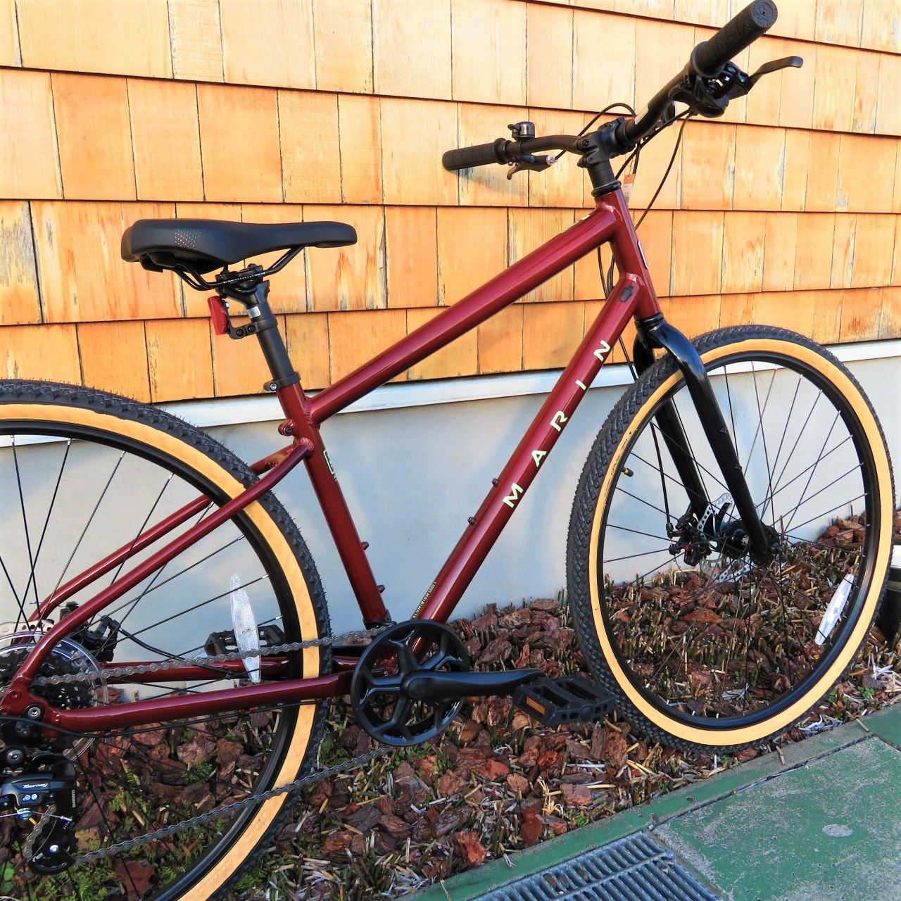 MARINBIKES 【KENTFIELD 1/ケントフィールド1】アップライトな