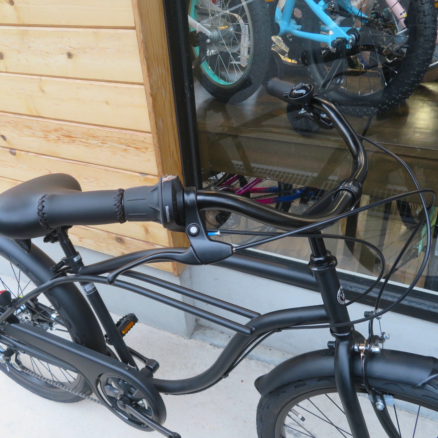 ビーチクルーザーを通学用向けにプチカスタム!!｜自転車のクルミヤ