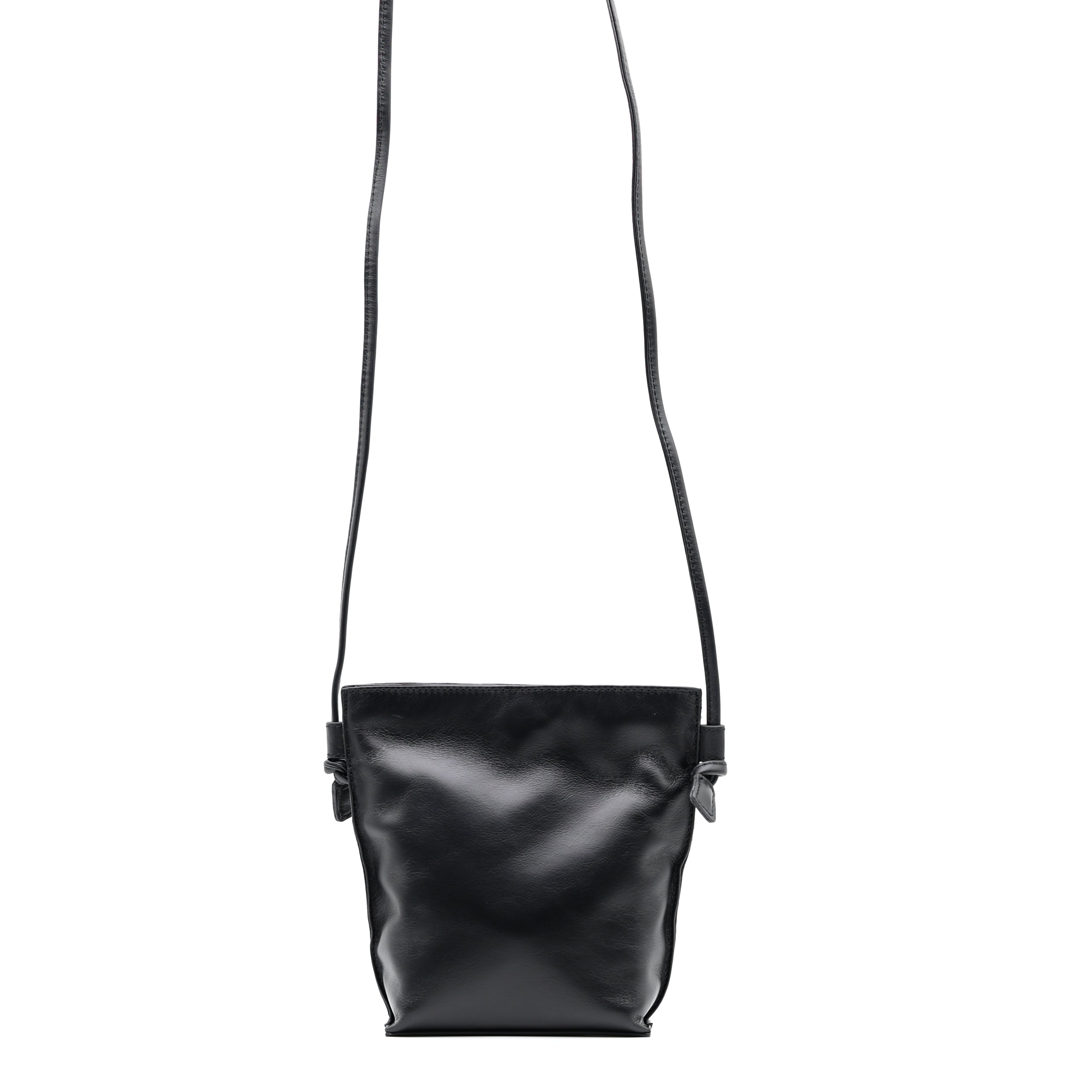 B-1032-BK.jpg?v=1741576030&