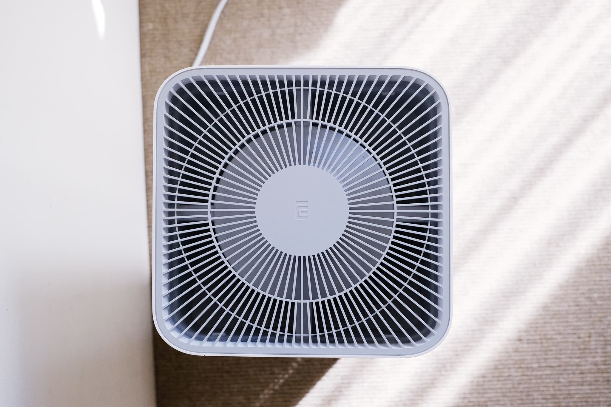Xiaomi Mi 空気清浄機 3H レビュー！高いデザイン性と性能。なのに2万