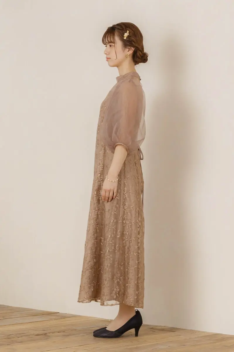 モカのオーガンジーパフスリーブドレス | metoi | L | 結婚式