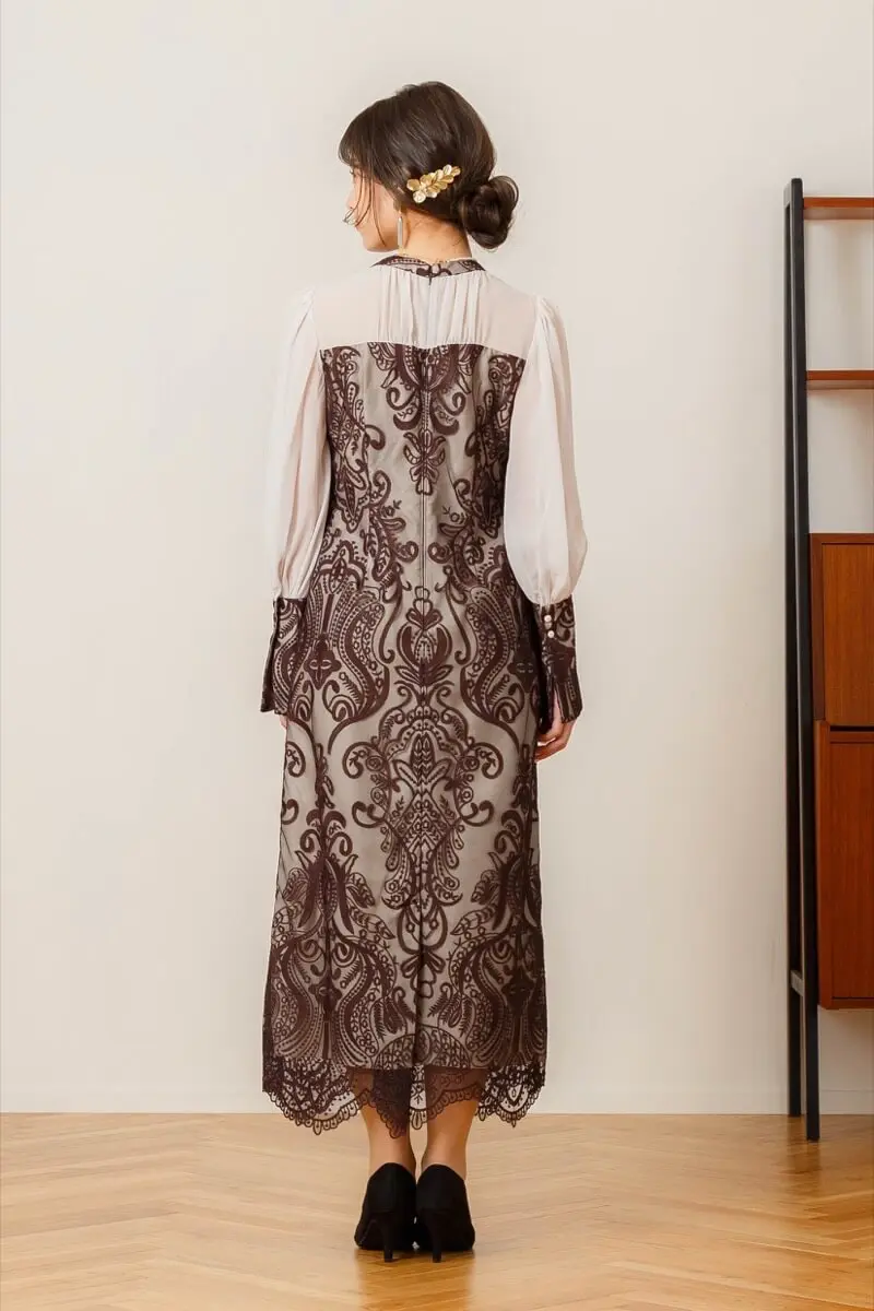 ダークブラウンのダマスク柄レースドレス | ANDRESD | S | 結婚式