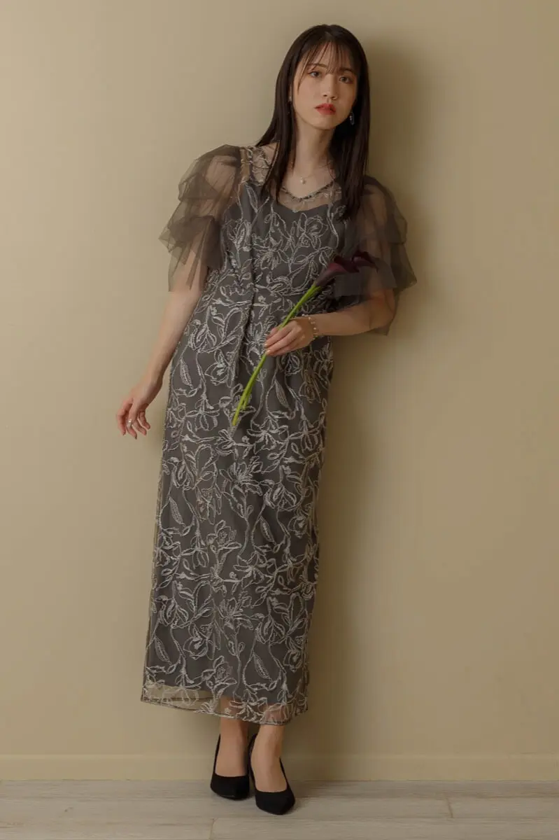 チャコールのフラッフィースリーブペンシルドレス | LE' RURE | M