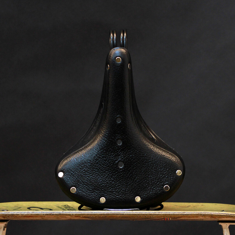 Brooks / B135 レザーサドル / BLACK - Above Bike Store