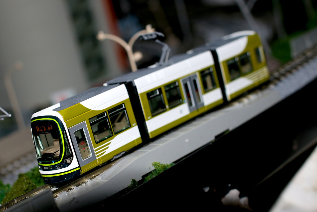 The One about the KATO 14-804-1 Hiroshima Railway 1000 Type (Green