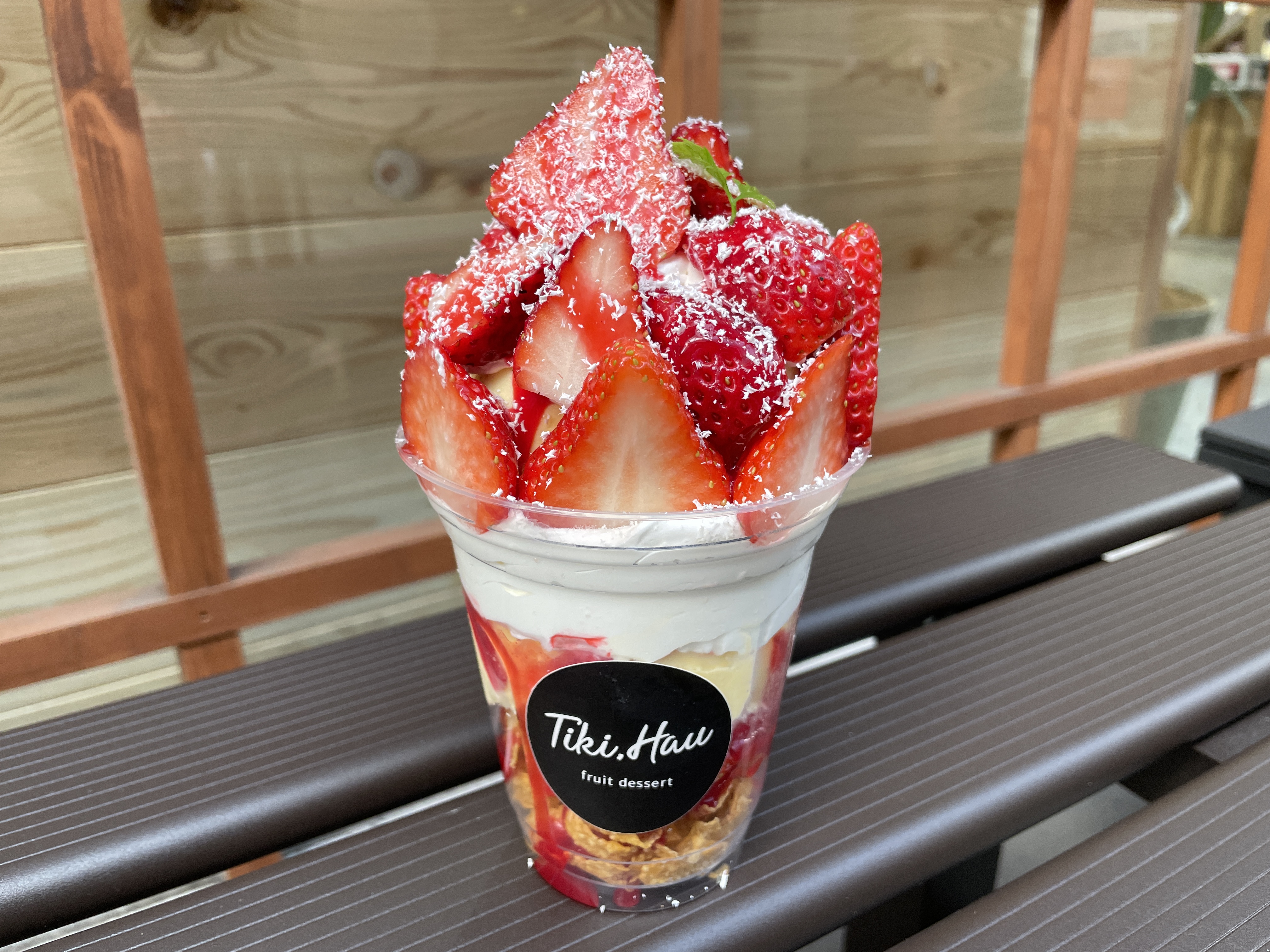 Tiki Hau】甘いイチゴが盛りだくさんなパフェ│LOG OITA