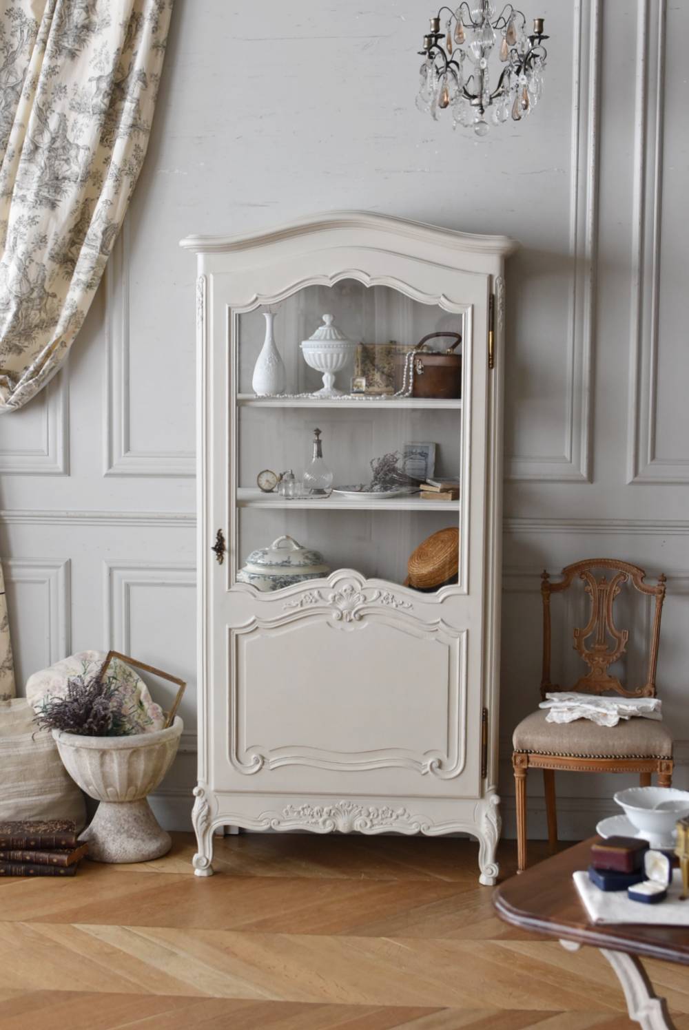 フレンチ3面ガラスキャビネット フランスアンティーク家具 ショー