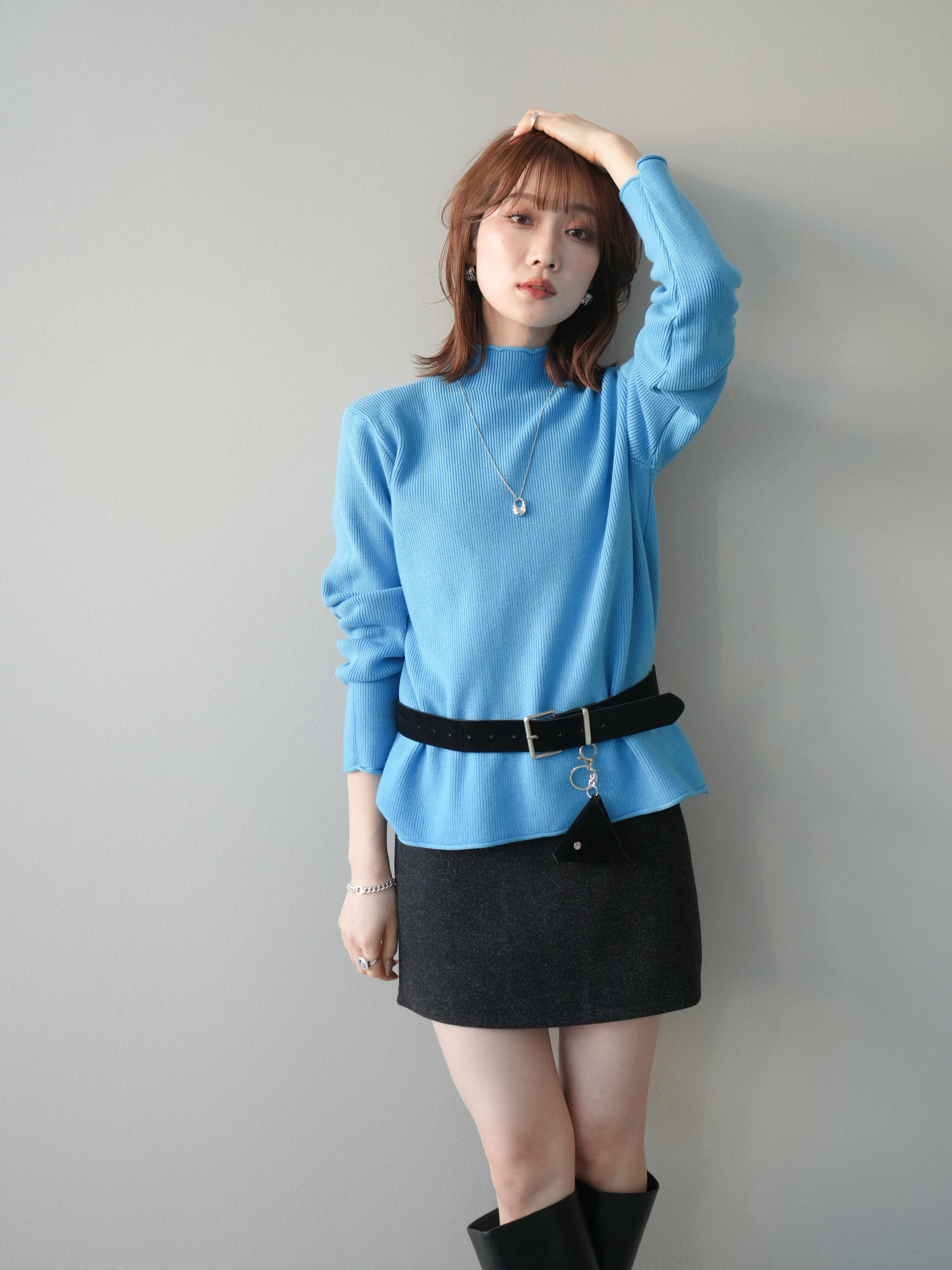 予約]ボトルネック裾カールリブニットトップス/blue – Lumier