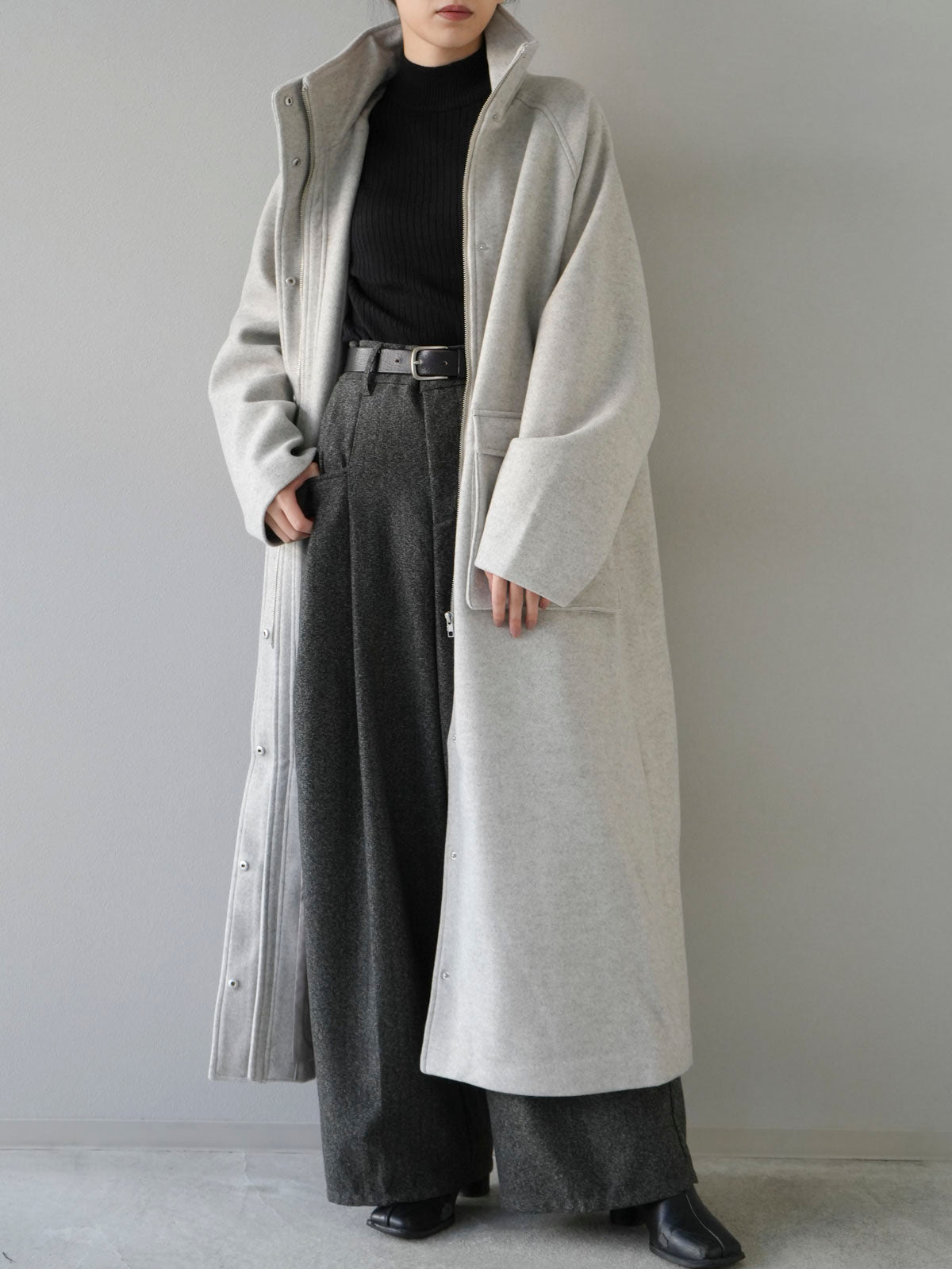 予約]ウールタッチスタンドカラージップコート/オートミール – Lumier