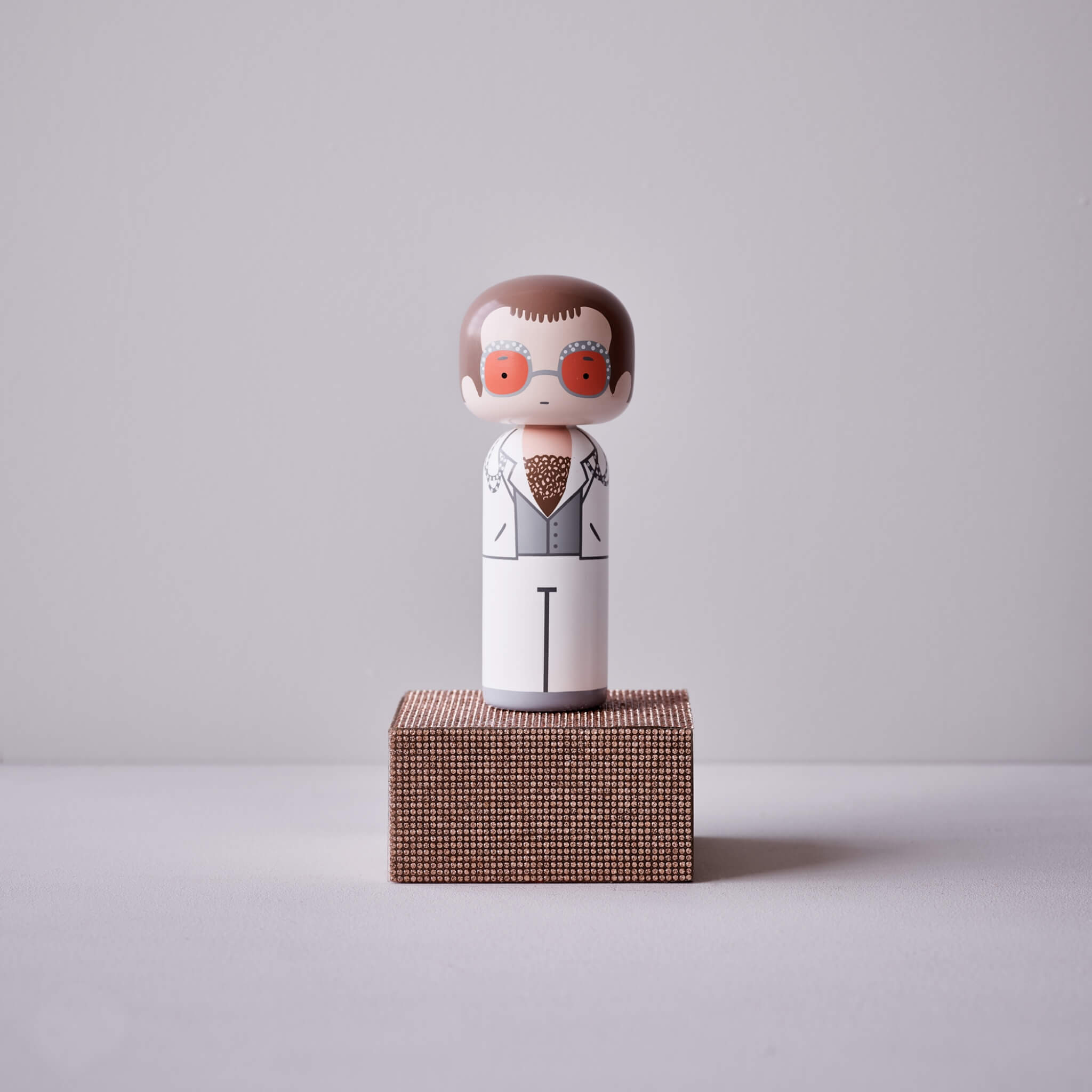 Elton John Kokeshi White Outfit | Legendary Series – Lucie Kaas