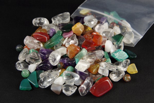 天然石の原石や磨き石アクセサリ販売の専門店｜名取貴石