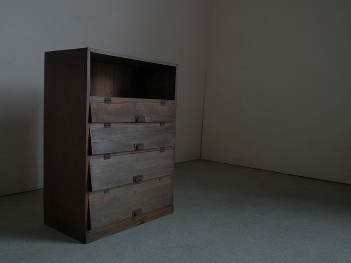 アンティーク 古い4段パタパタ収納箱 下駄箱 | MANSIKKA